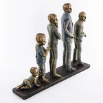 Kép 2/3 - Figura család 41x10x33cm