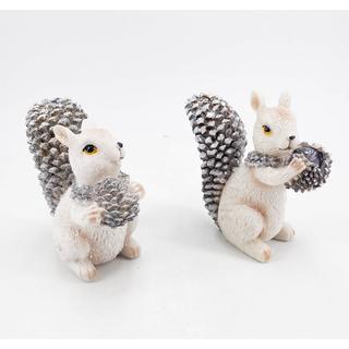 Karácsonyi dekor figura mókus tobozzal 11,5x 4,5x10,5cm, választható