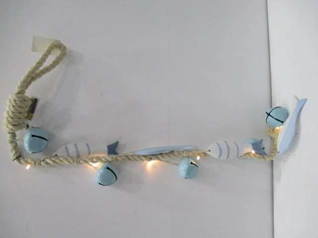 Dekoráció világító led fém 6x6x100cm csörgő