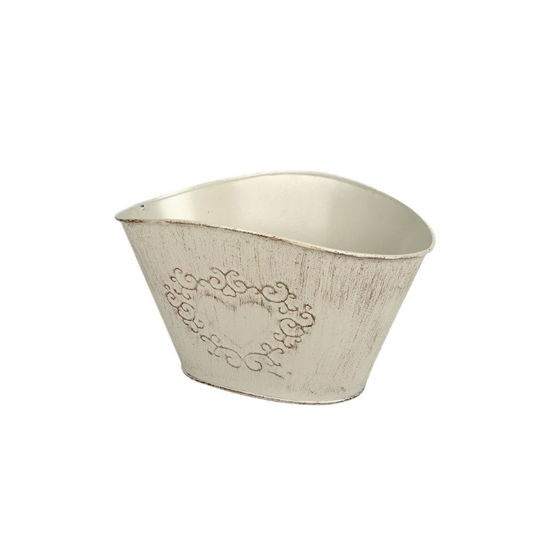 Ovális szívmintás cink tál antikolt krém 24x17x12,5/10,5cm/ 14cm